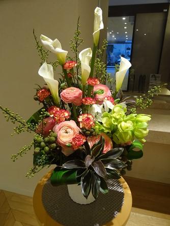 エントランスを彩るお花のはなし ソナーレ祖師ヶ谷大蔵のホームブログ ライフケアデザイン